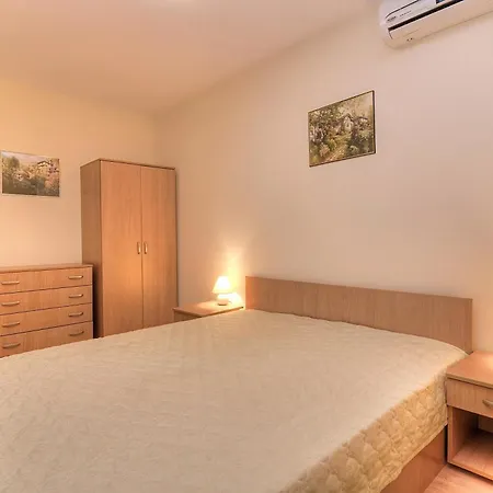 Apartment Crown And Imperial Sveti Vlas